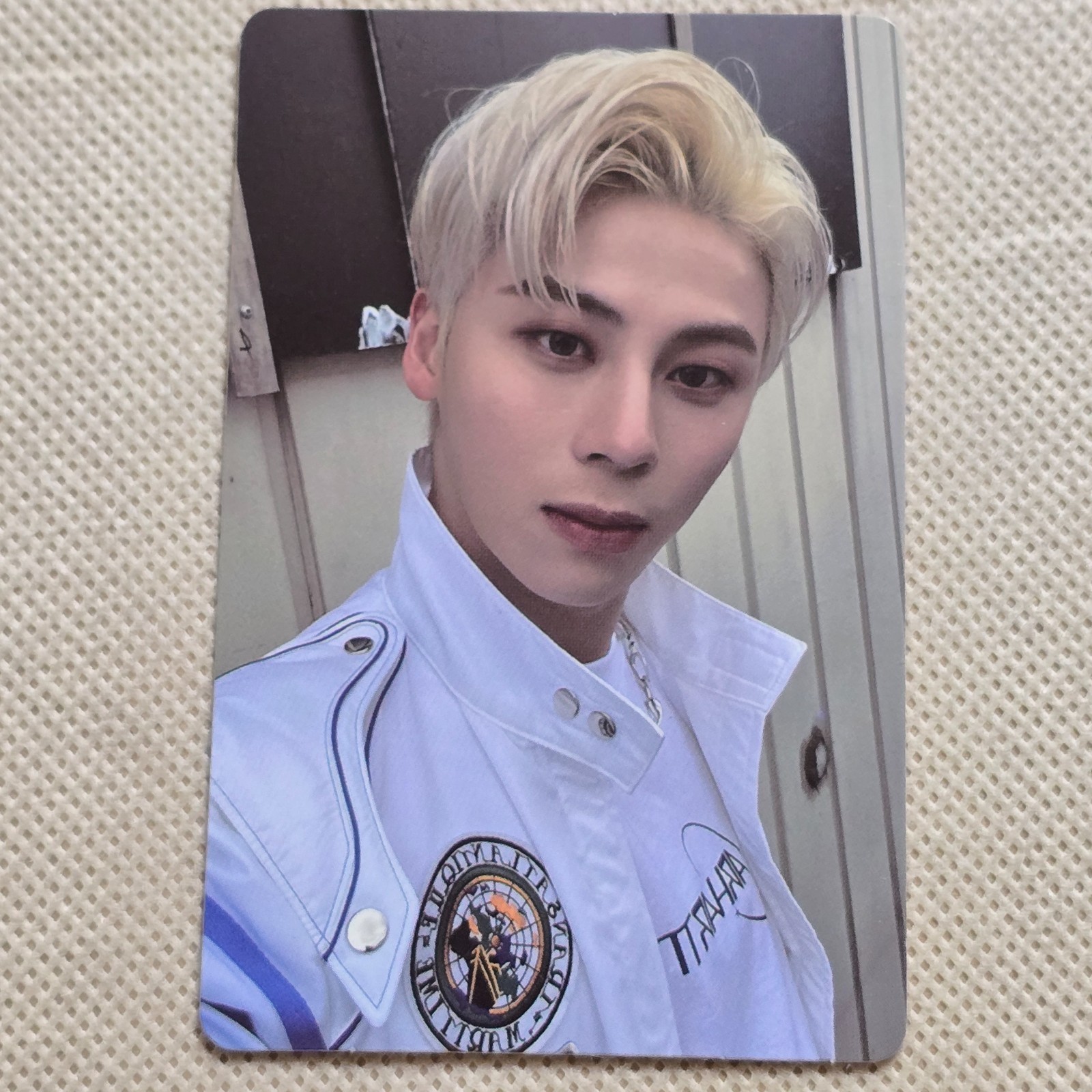 BLANK2Y 1 ST Mini Album K2Y 1: CONFIDENCE ‘THUMBS UP ‘ ALBUM ORIGINAL PHOTOCARD