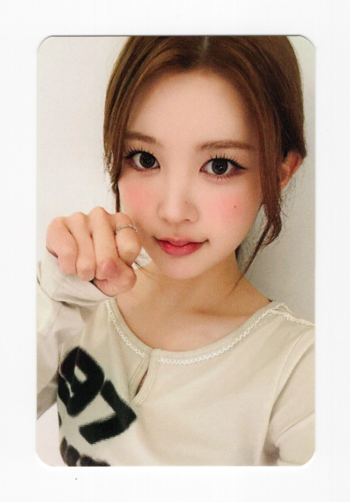 Hearts2Hearts – LEMON TANG [SOUNDWAVE] 2nd LUCKY DRAW EXCLUSIVE PHOTOCARD