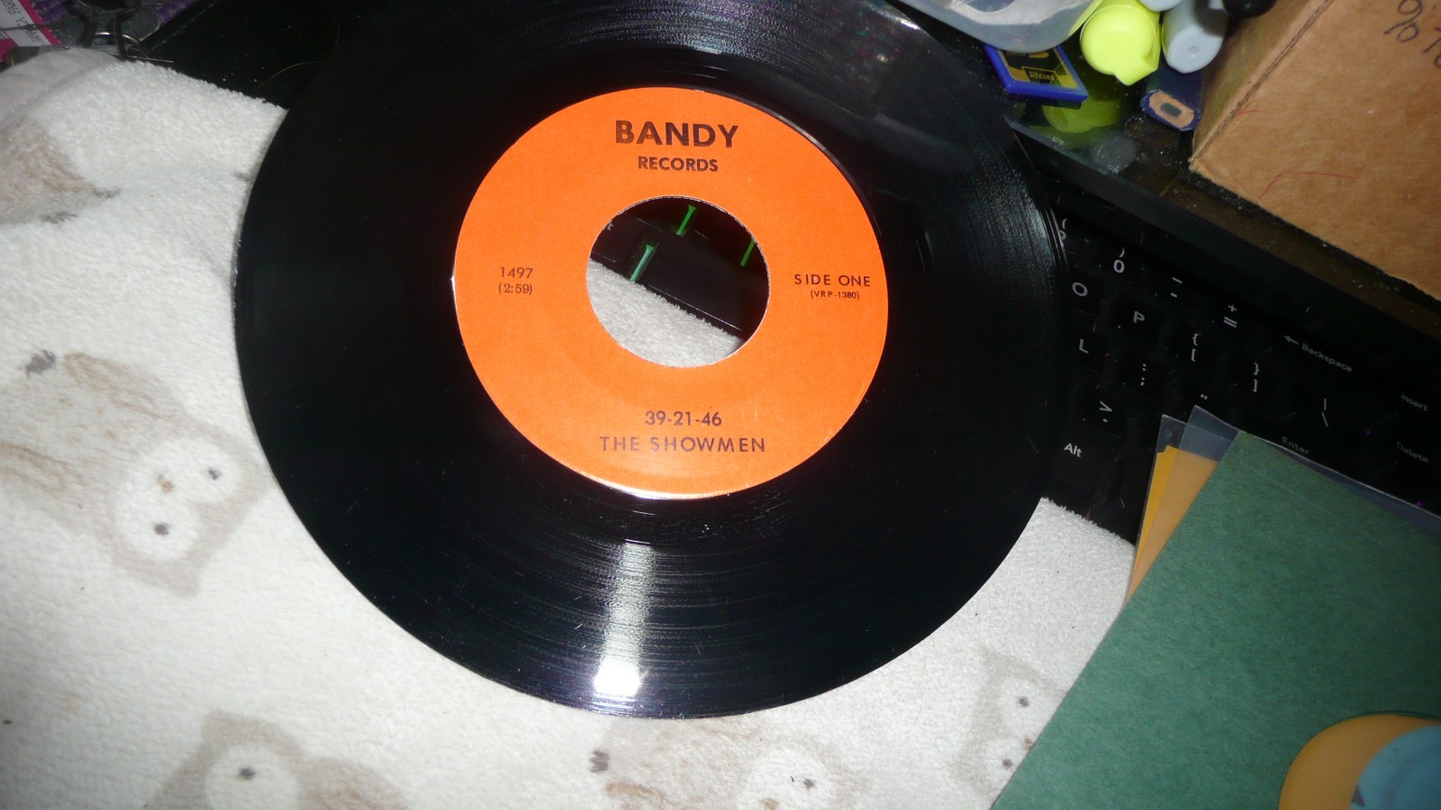 record 45 Northern Soul The Showmen on Bandy 39-21-46 / Swish Fish VG++