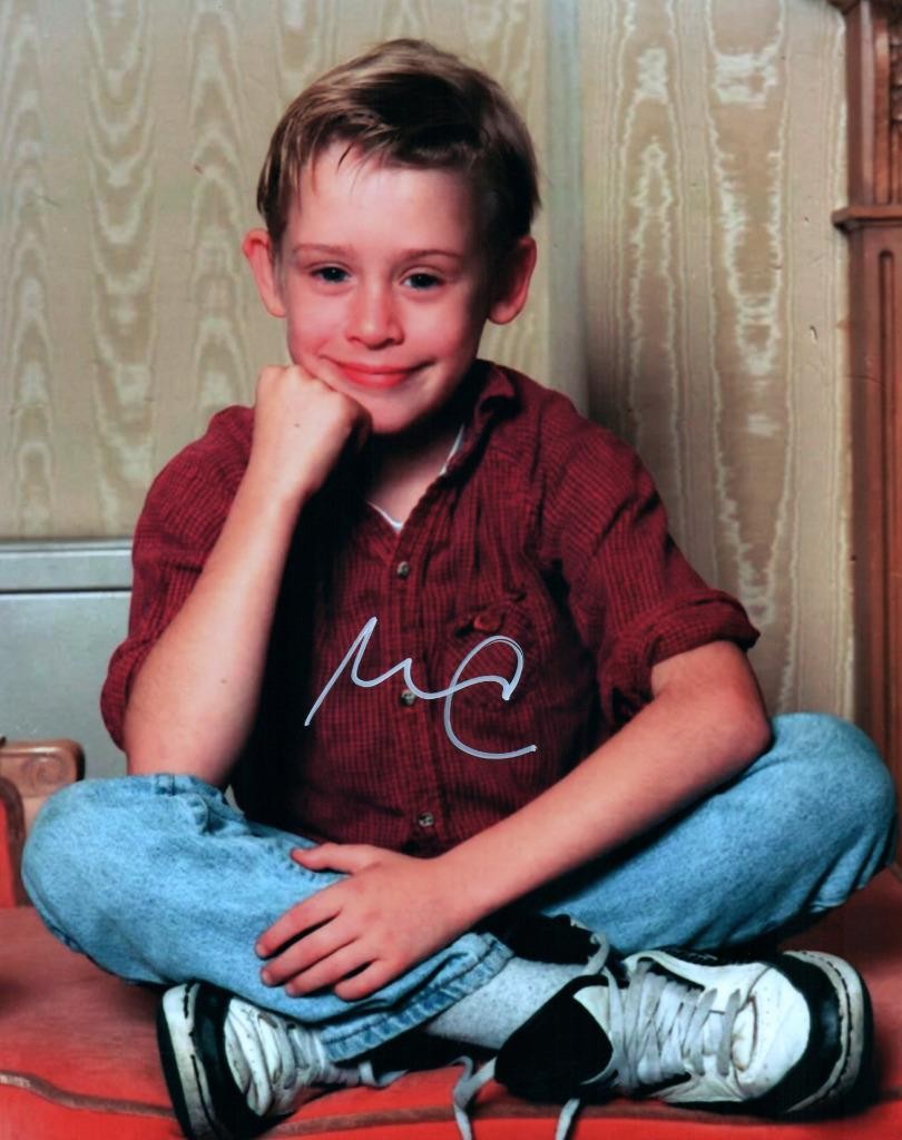 Macaulay Culkin signed 8×10 Photo Amazing autographed Picture + COA