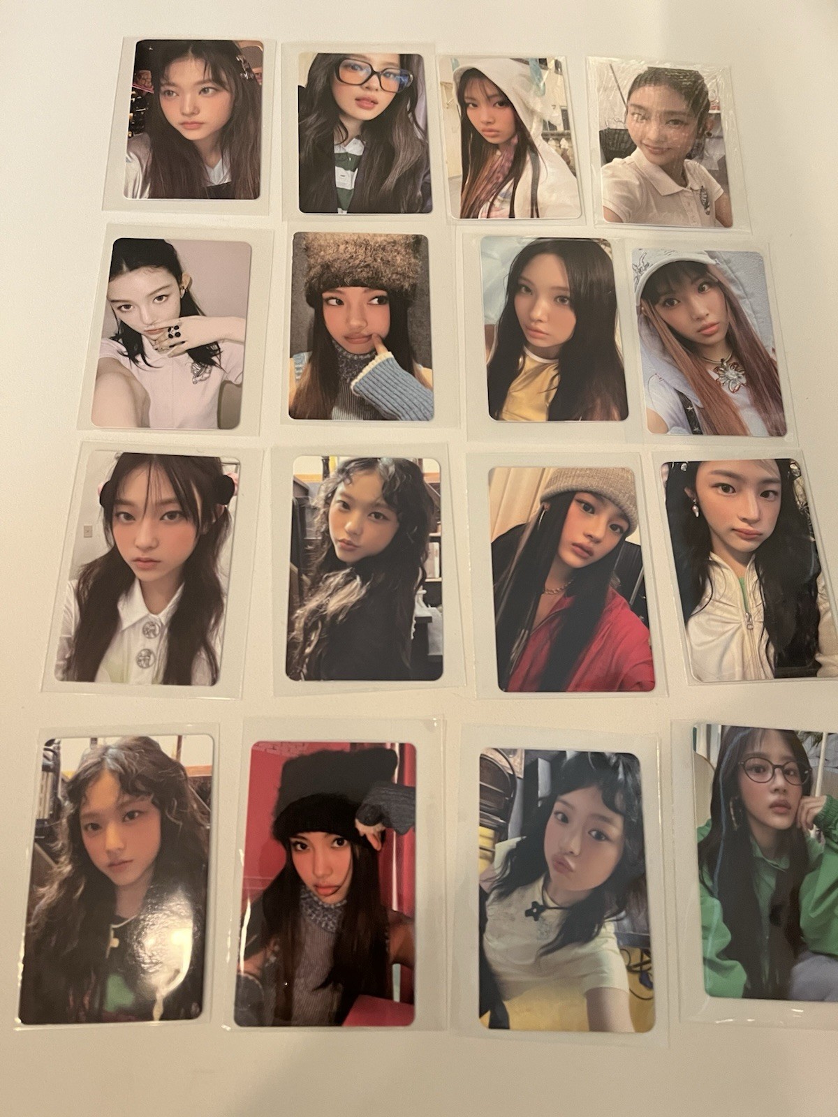 NEW JEANS KPOP OFFICIAL PHOTO CARD LOT 20 CARDS