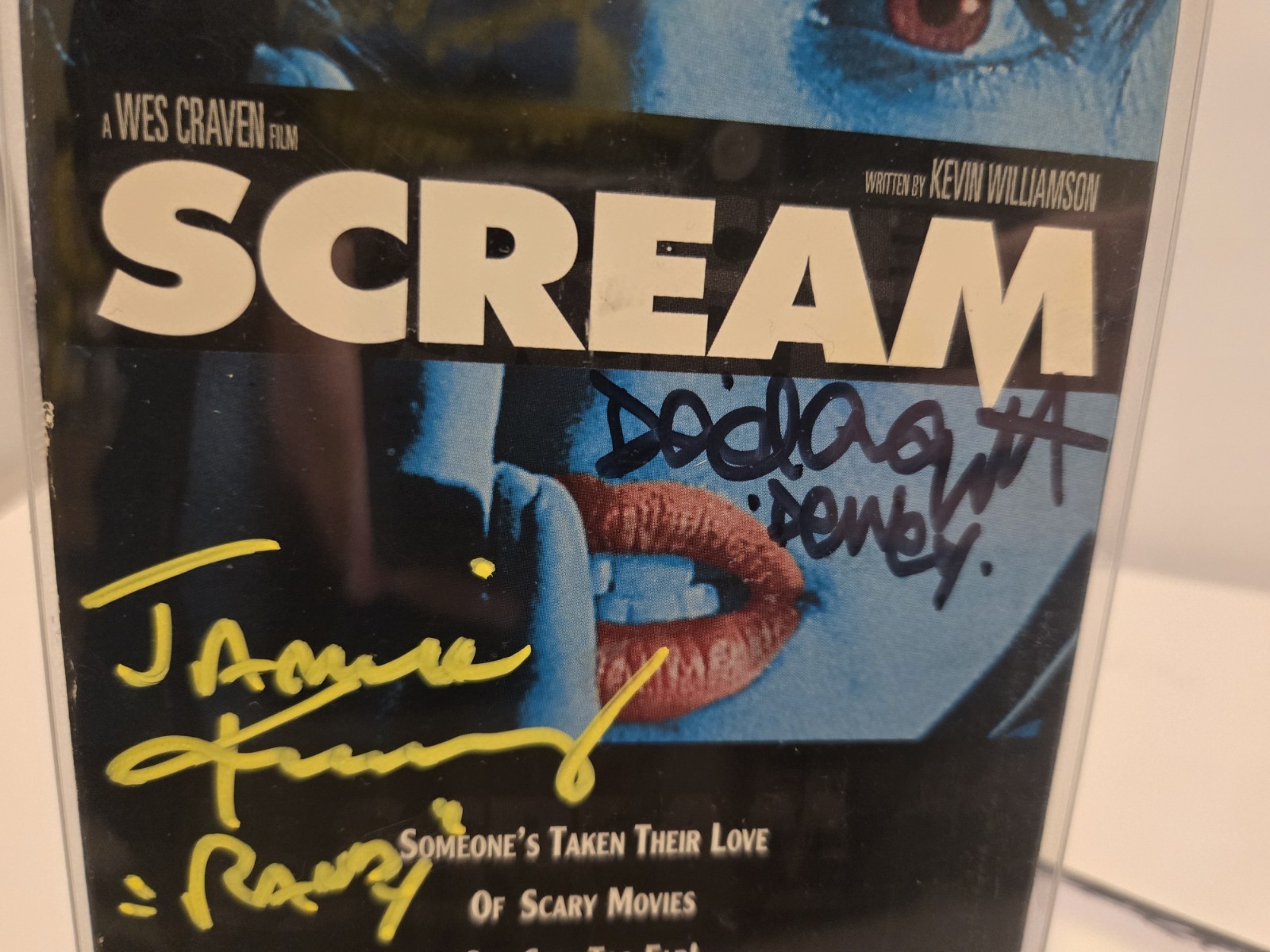 Scream 1996 VHS Dual Signed Arquette Kennedy AUTO COA Rare Neve Eyes Cover