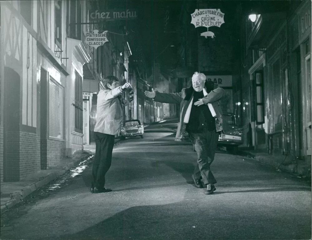 Jean Gabin y Jean Paul Belmondo Dancing in Street 4×6 Picture Celebrity Print