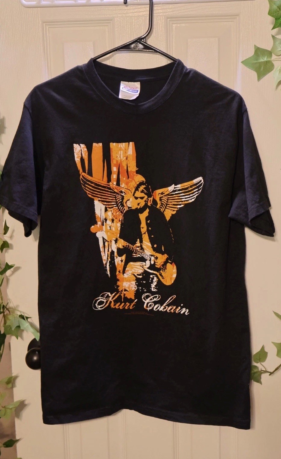 ♡Kurt Cobain Vintage 2005 Tee- Thick Cut Hanes Heavyweight RARE Size Medium Y2K♡