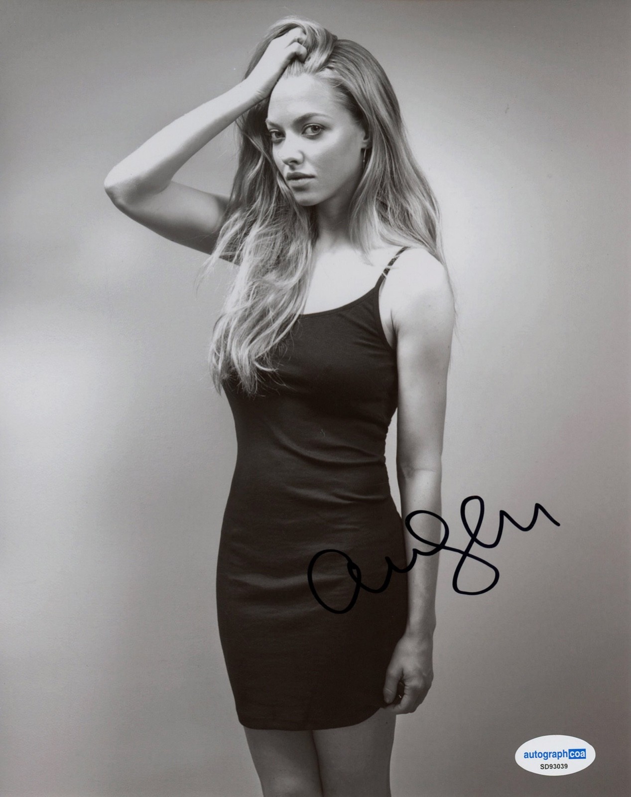 Amanda Seyfried signed Autograph 8×10 Photo JENNIFER’S BODY SEXY Mean Girls ACOA