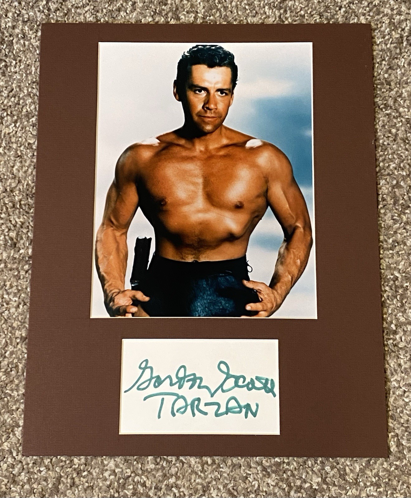 Actor Gordon Scott Tarzan Signed & Matted Notecard with Picture & COA