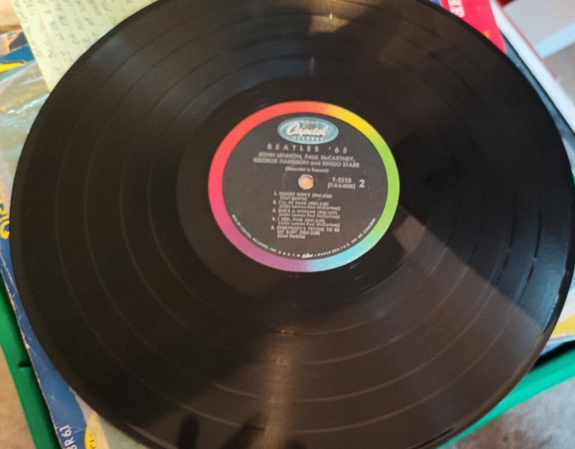 Real Nice Original “Mono” VG++ “BEATLES 65′ on Original Capitol Rainbow Label