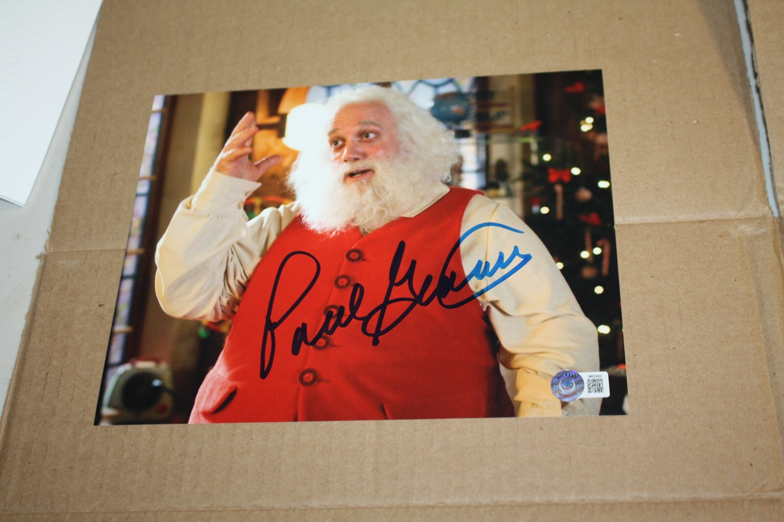 Paul Giamatti Signed Autographed 8×10 Photo ‘FRED CLAUS’ GOLDEN GLOBE Beckett