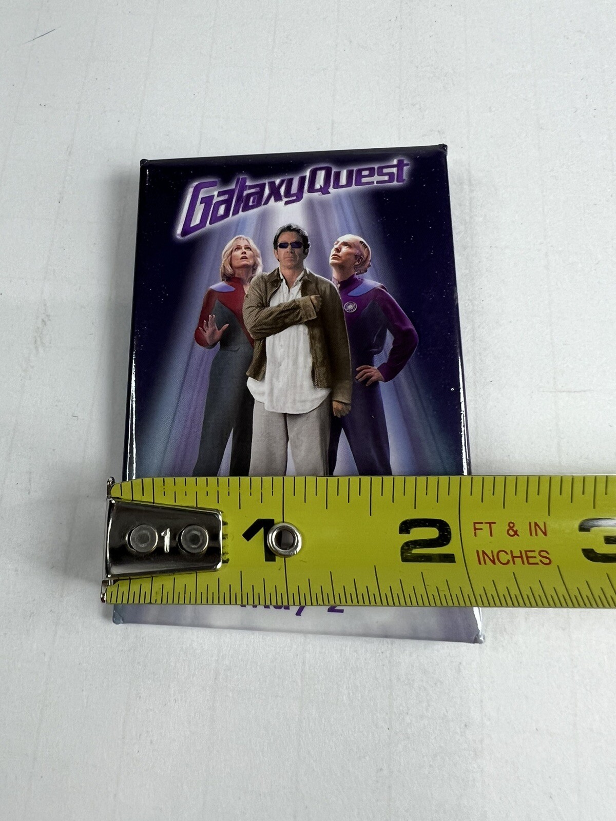 Vtg Movie Buttons Promo Pins Lot of 6 Babe Spy Kids Galaxy Quest Iron Giant