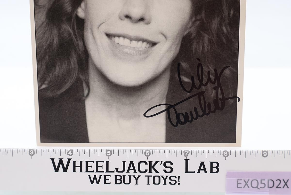 Lily Tomlin Actress / Comedian AUTOGRAPHED 5×7 Photograph