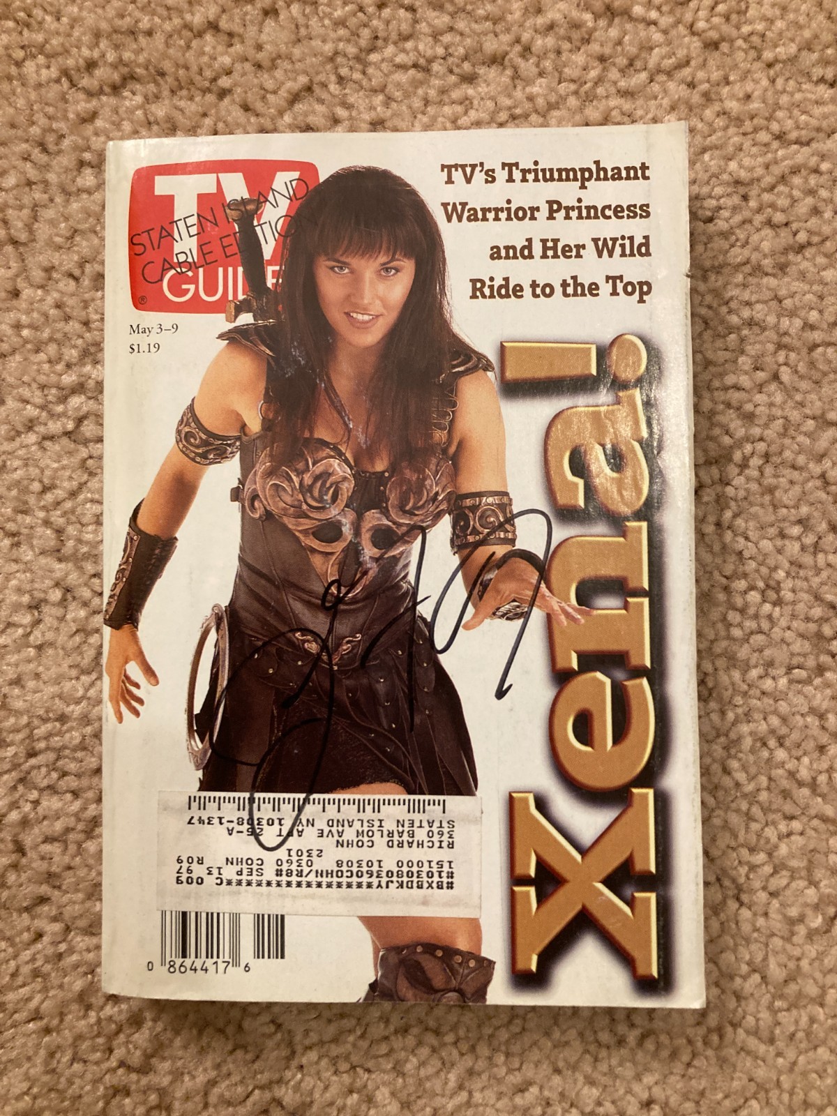 Lucy Lawless Signed Autographed TV Guide Magazine Xena JG COA