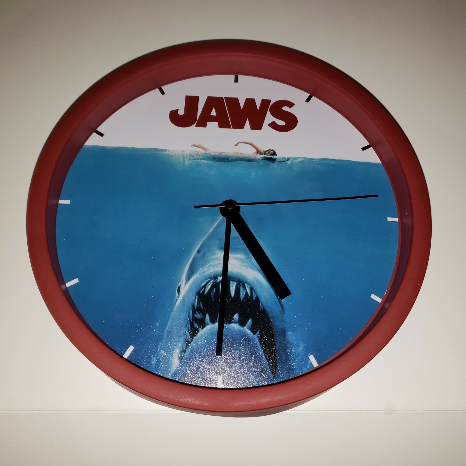 JAWS Custom 8½” Round Wall Clock Steven Spielberg 1975 classic shark movie