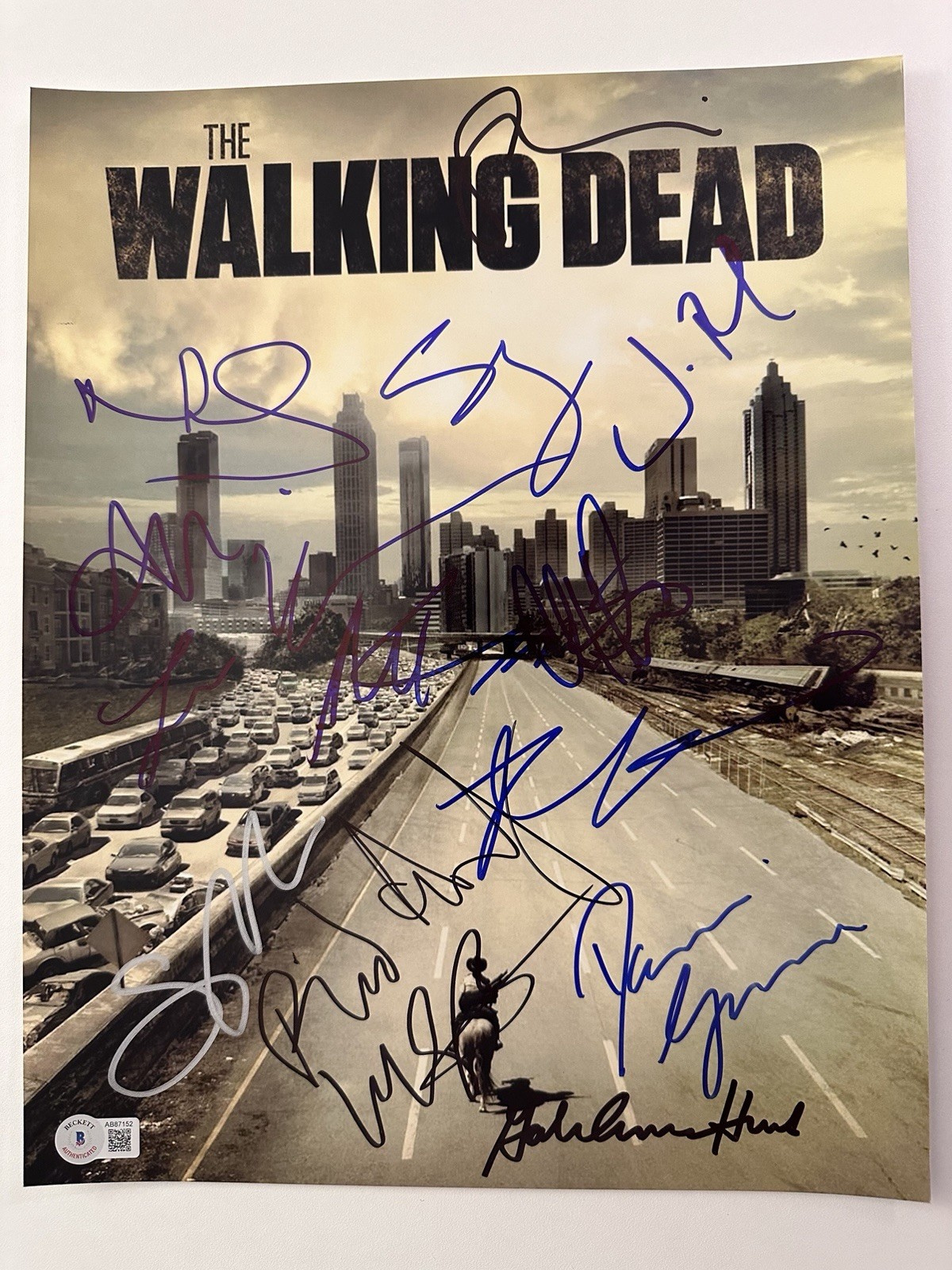 Rare 15 cast signed the walking Dead Original Poster Beckett Certified With LOA
