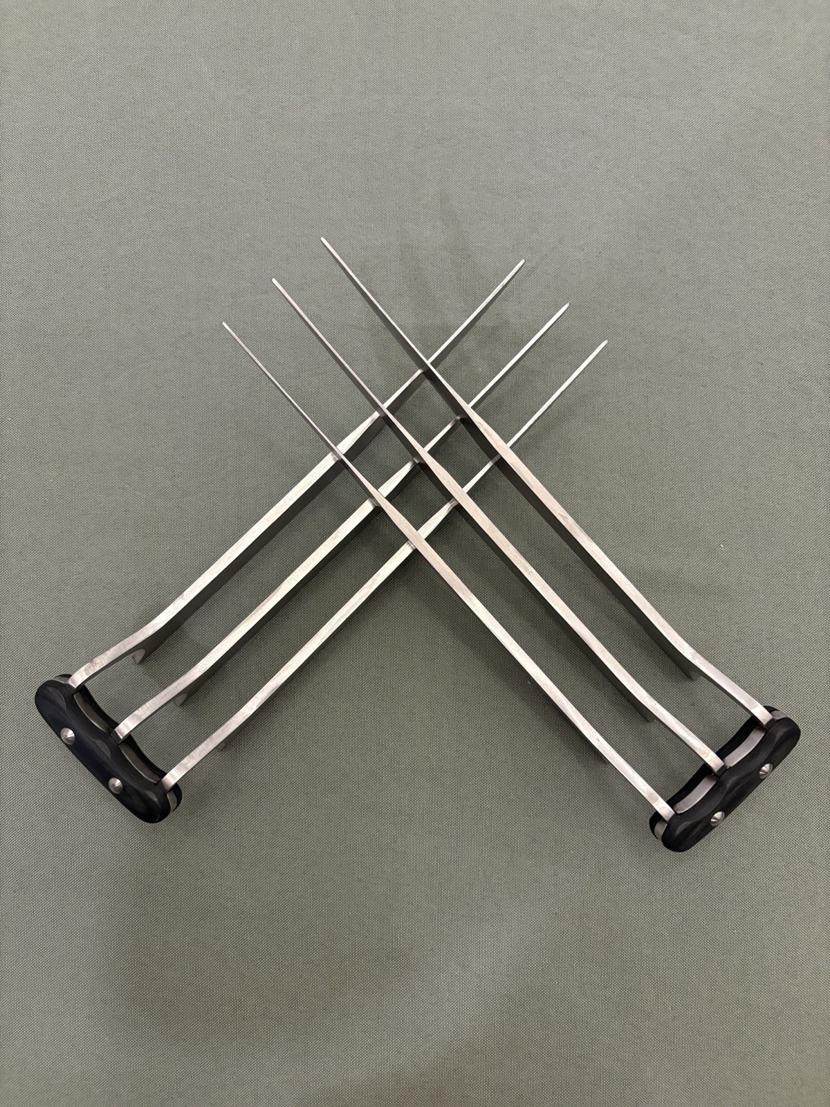 WOLVERINE CLAWS Stainless Steel Cosplay/display Set USED Good Condition