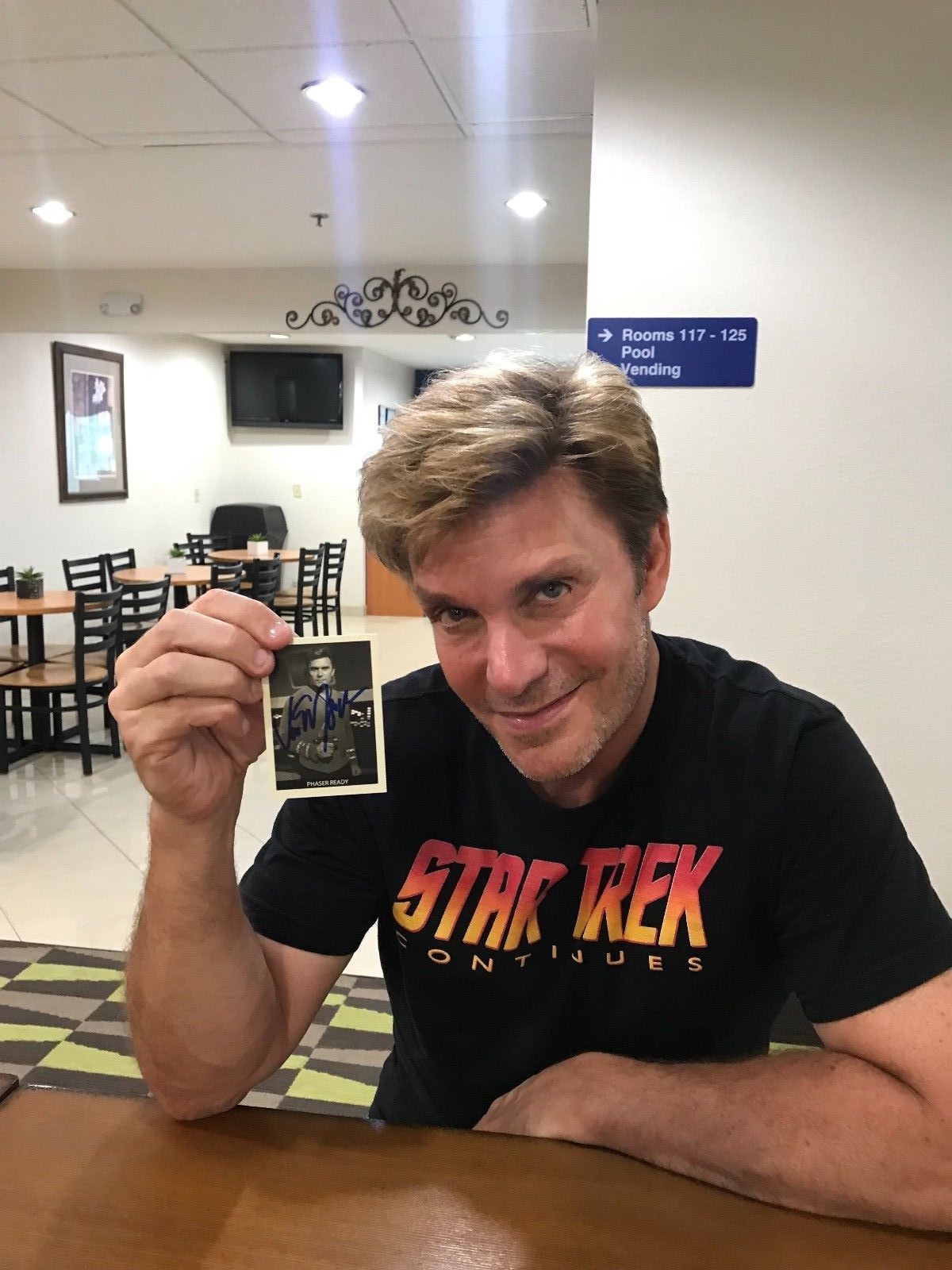 Star Trek Continues Vic Mignogna Captain Kirk Signed LE