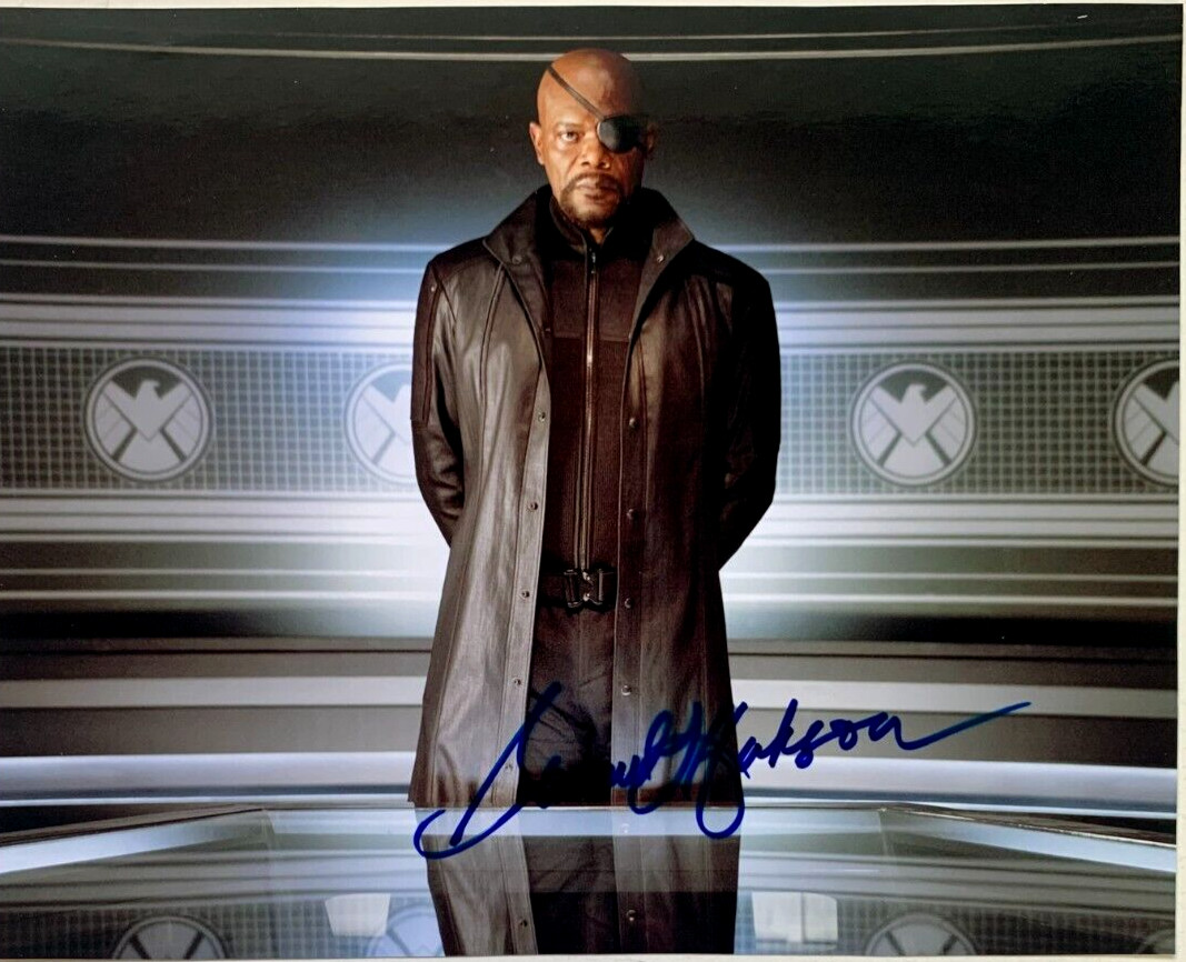 SAMUEL L. JACKSON “Nick Fury” signed photo, with COA, 8×10, The Avengers