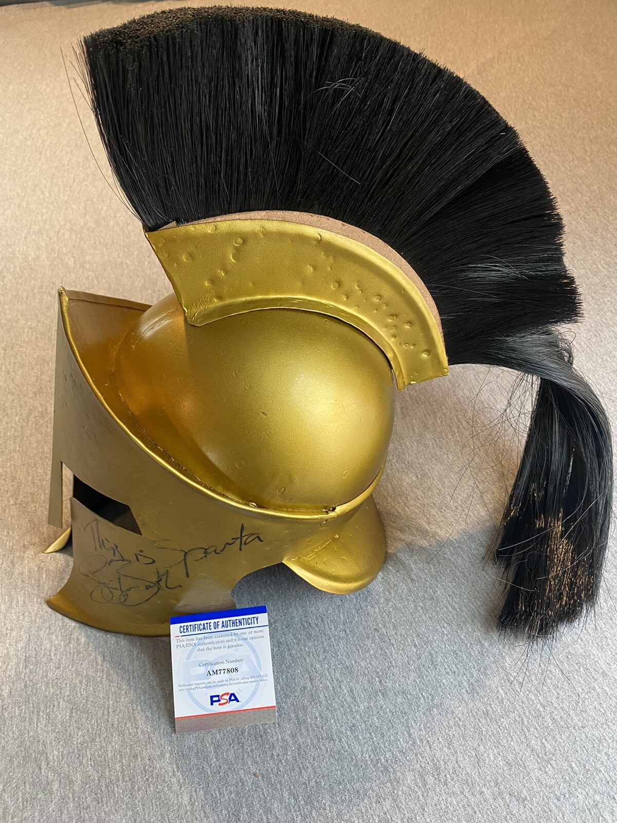 GERARD BUTLER SIGNED METAL FULL SIZE SPARTAN HELMET 300 KING LEONIDAS PSA 77808