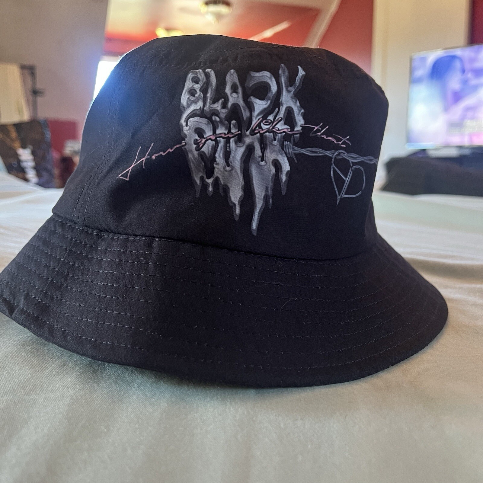 BLACKPINK Official Goods Buckethat Melting Heart Black Brand New Without Tags