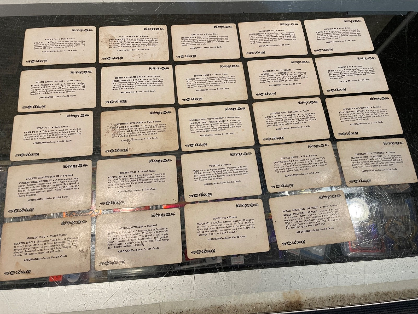 1944 WAR AIRPLANES JETS LEAF 24 NON SPORTS TRADING CARD LOT VG+