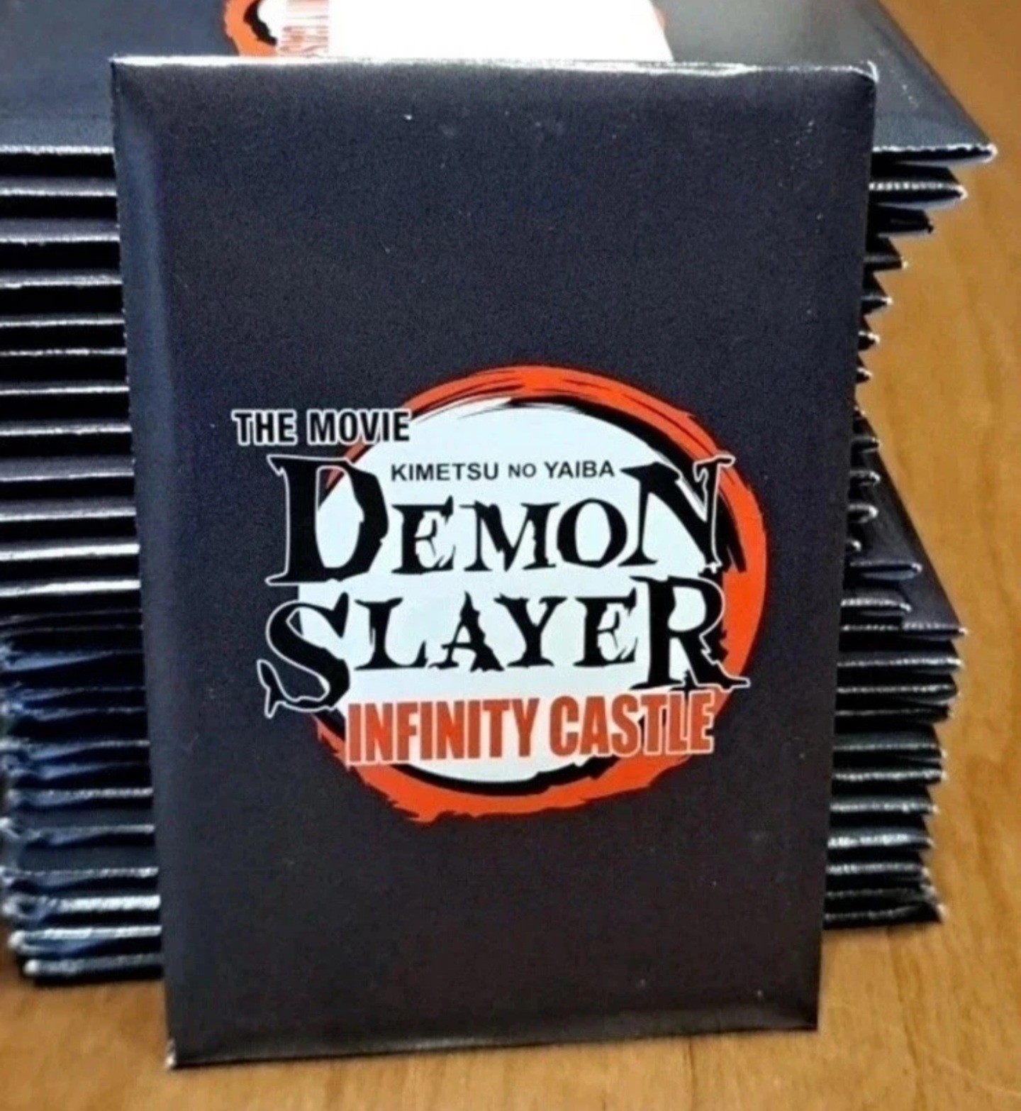 Demon Slayer Infinity Castle (2025) Sealed Pack Set of 8 Trading Cards NEW