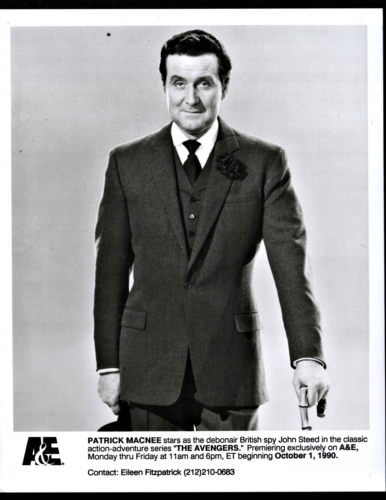 The Avengers Patrick Macnee as John Steed 8×10 Photograph for A&E 1990