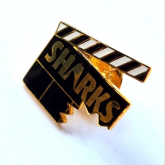 00’s Shark Week lapel Pin TV Promo Souvenir Enamel Gold Tone Costume Fashion VTG