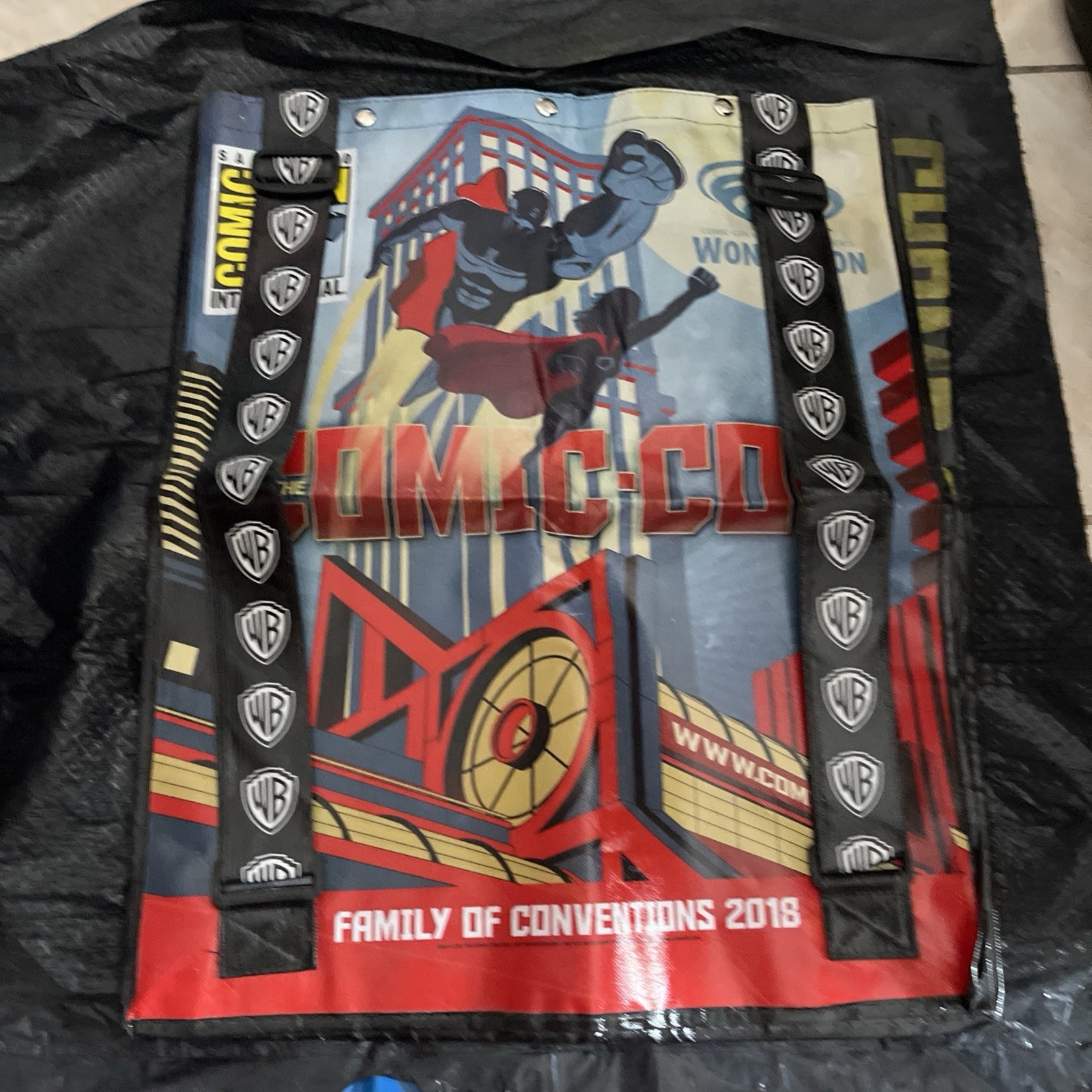 SDCC Comic Con Wondercon DC Universe Young Justice 2018 Bag Fansets Aquaman Pin
