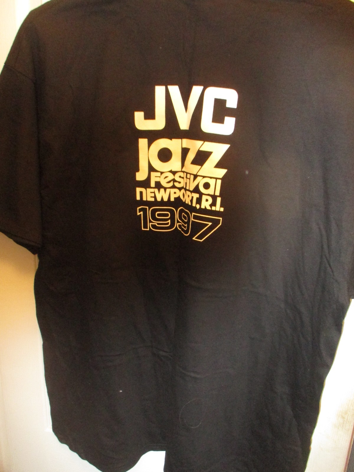 NWOT 1997 Black NEWPORT JAZZ FESTIVAL Logo T Shirt XXL Hanes Beefy T 100% Cotton