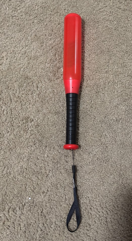 iKON KONBAT V2 OFFICIAL LIGHT STICK VER.2 Penlight Lightstick Bat K-pop WITH box