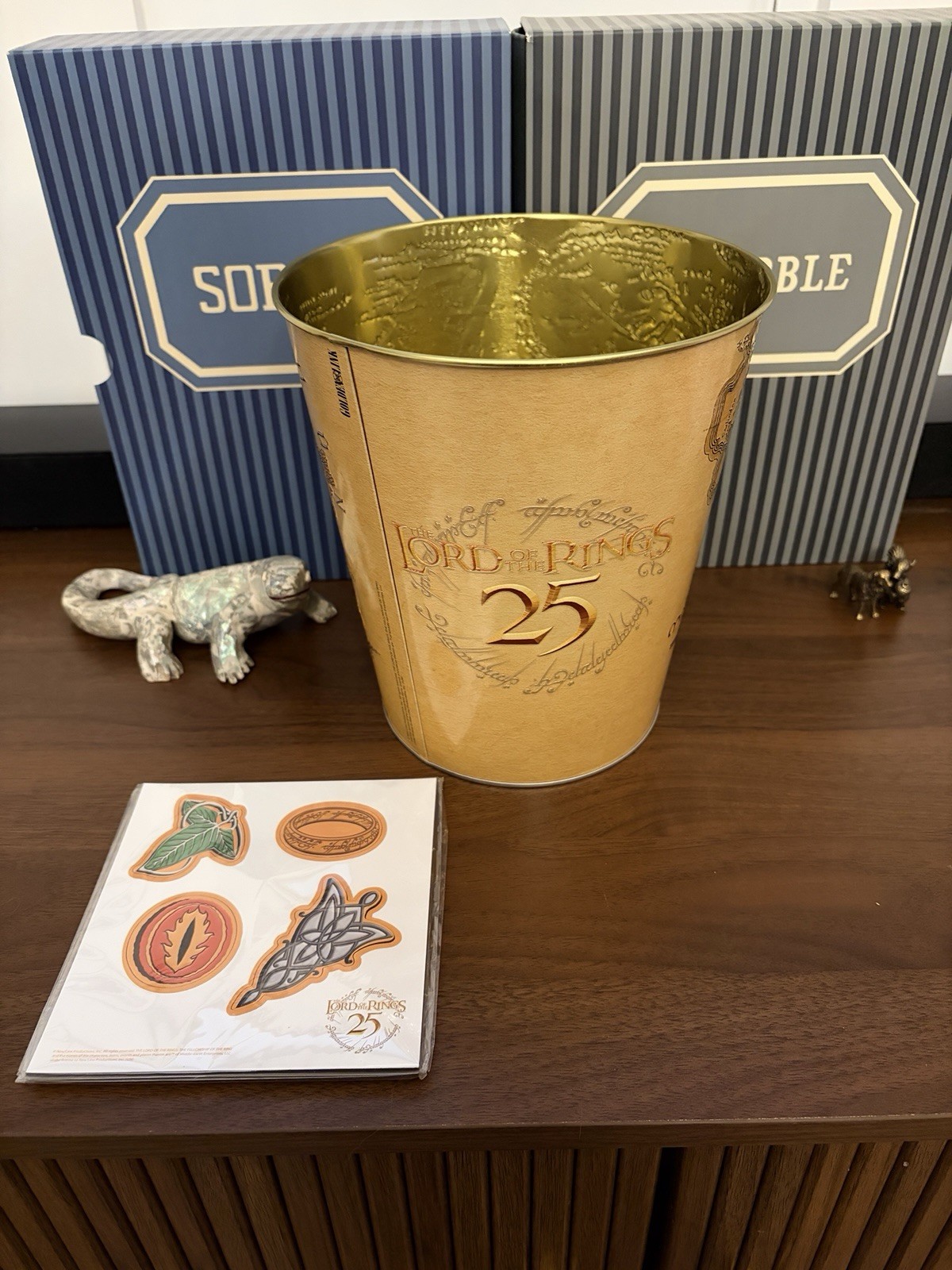 AMC The Lord Of The Rings 25th Anniversary Popcorn Tin Bucket Map + Magnets🗺NEW