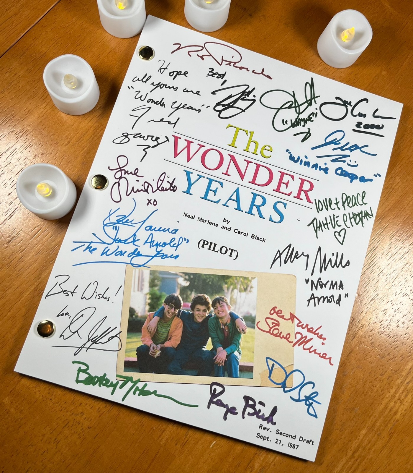 The Wonder Years Pilot Script Signed- Autograph Reprints- Fred Savage