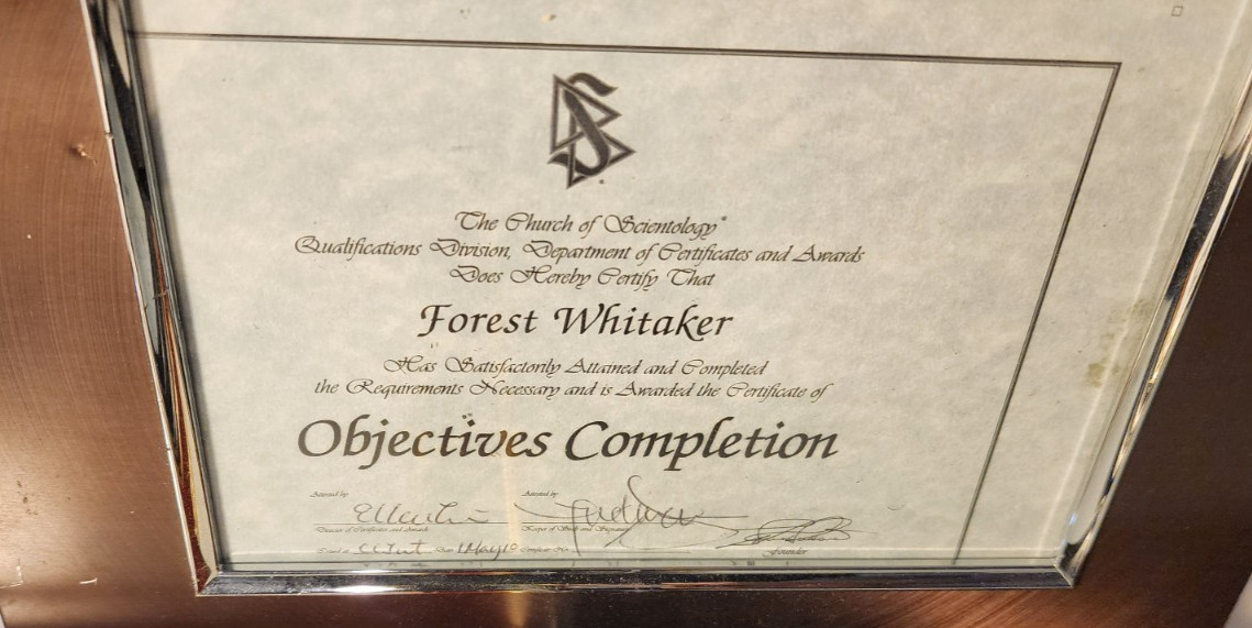 FOREST WHITAKER – SCIENTOLOGY CERTIFICATES !? + PHOTO