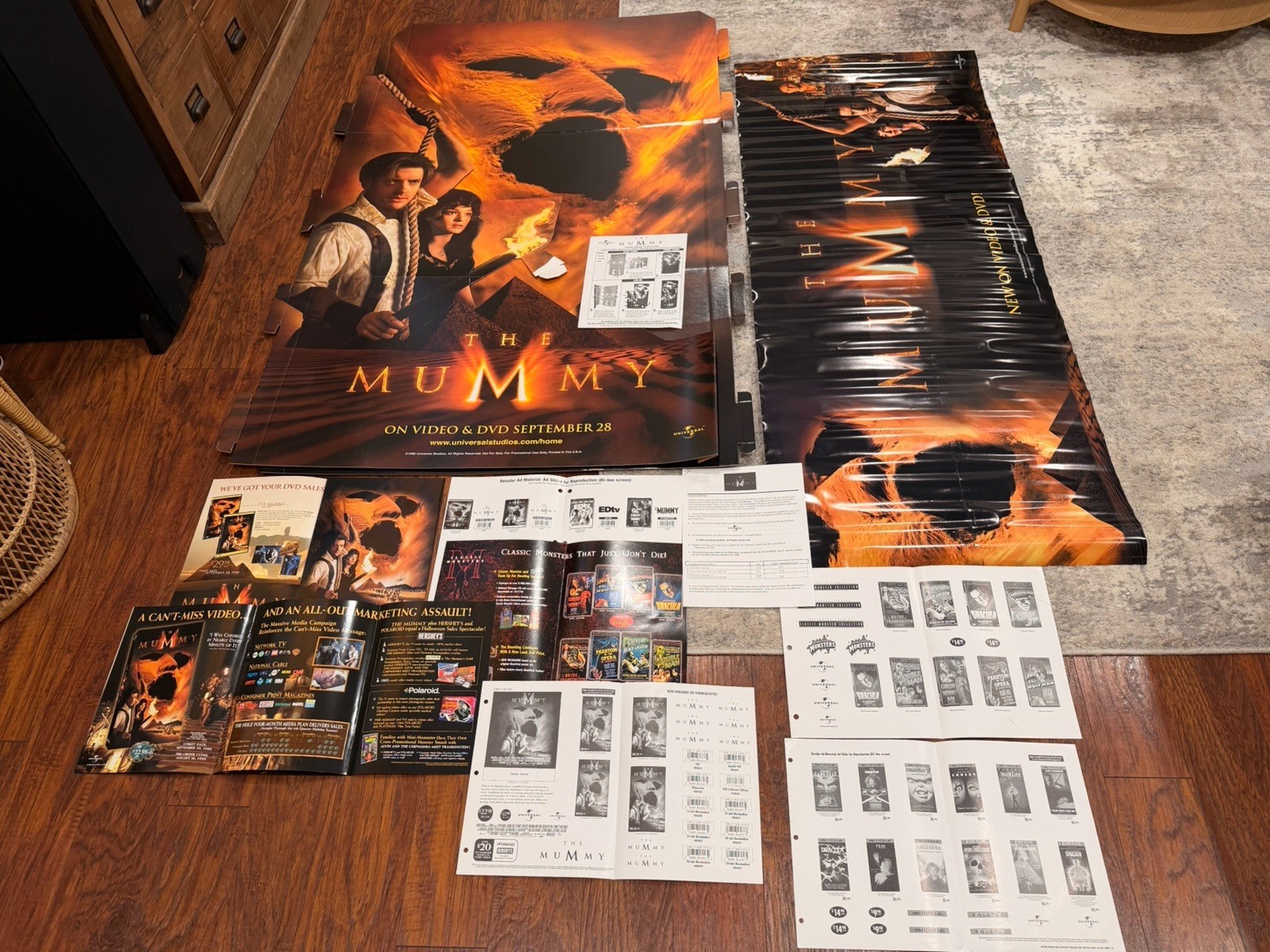 Rare 1999 The Mummy Video Store Promo Kit Standee Banner Universal Studios