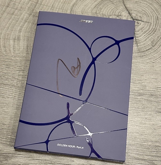 ATEEZ Golden Hour: Part.4 Signed CD & Booklet (SAN)