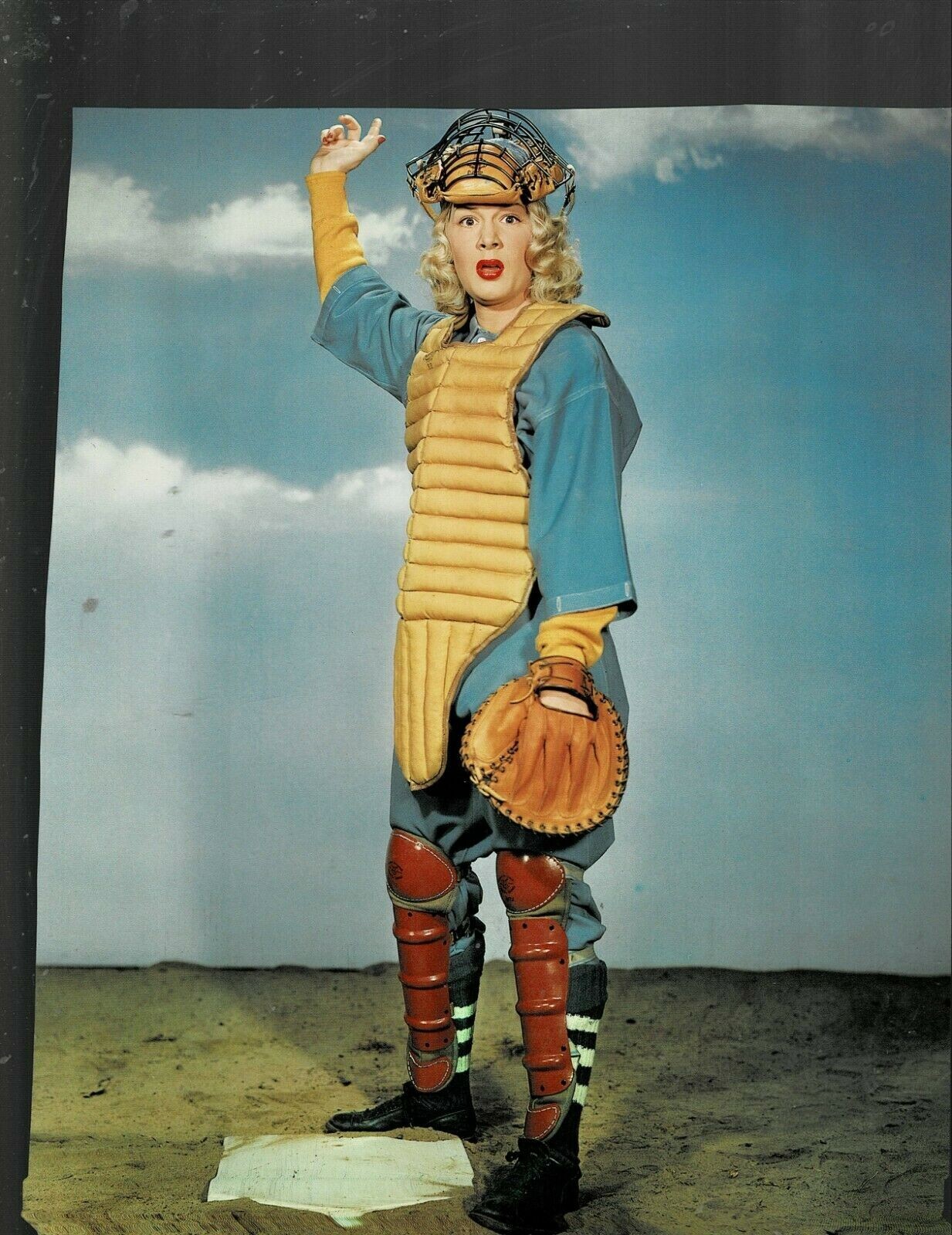 SUPER RARE!! 8×10 VINTAGE ORIG YOUNG SEXY BETTY HUTTON PUBLICITY PAPER PHOTO!!