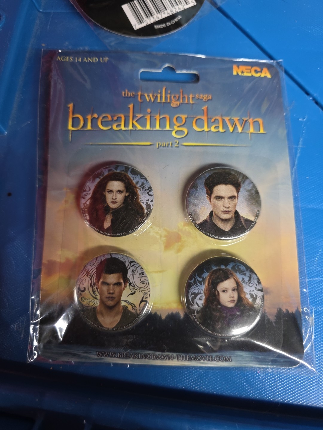 The Twilight Saga Breaking Dawn Part 2 Neca Button Pin