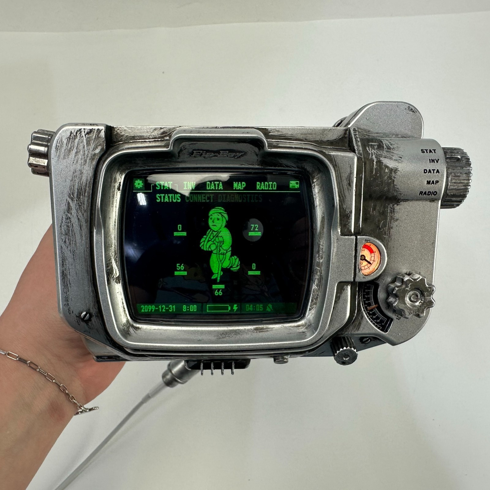 Fallout Pip Boy 3000 Mk V Diecast Replica MIB CIB Tested Working