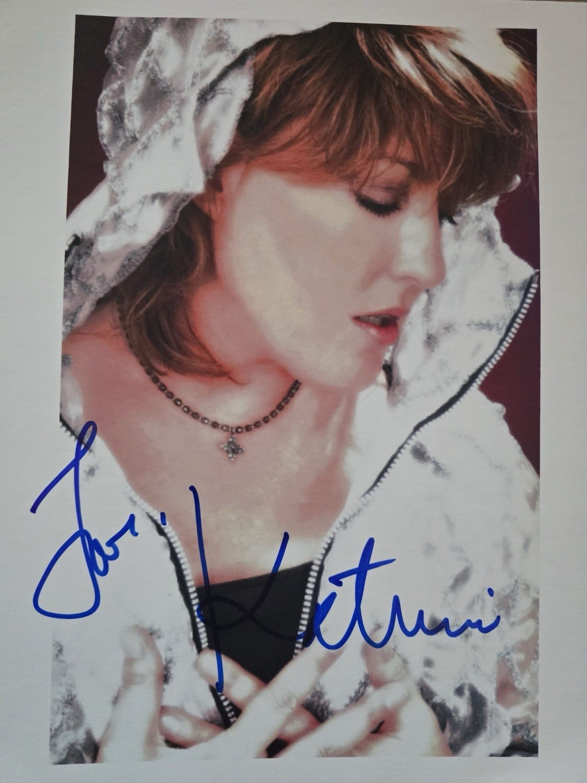 KATRINA & THE WAVES 8×10 signed In Person