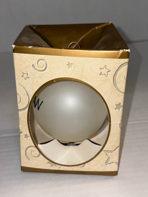 Tim Mcgraw 2013 Autographed Signed Christmas Ornament Glass Ornament