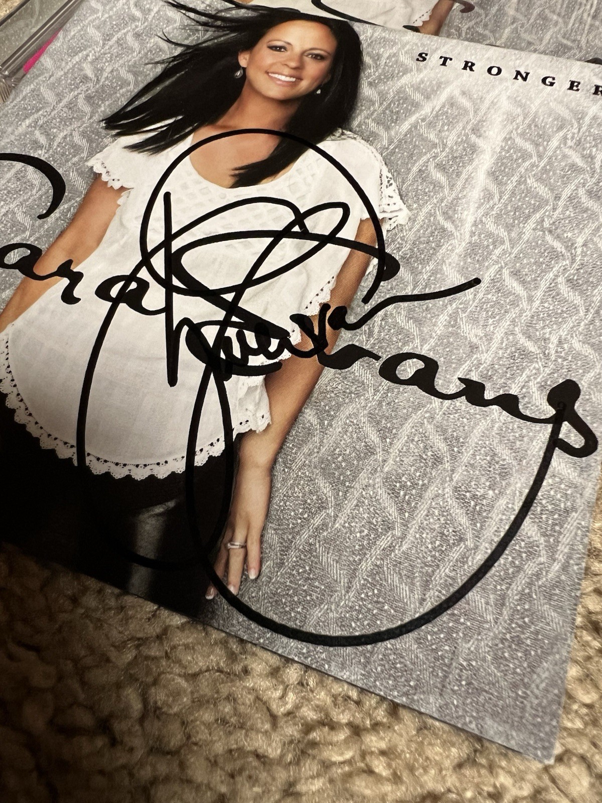 Sara Evans Cd Stronger Signed / Autographed 2011 Sony Music / RCA – Hype Sticker