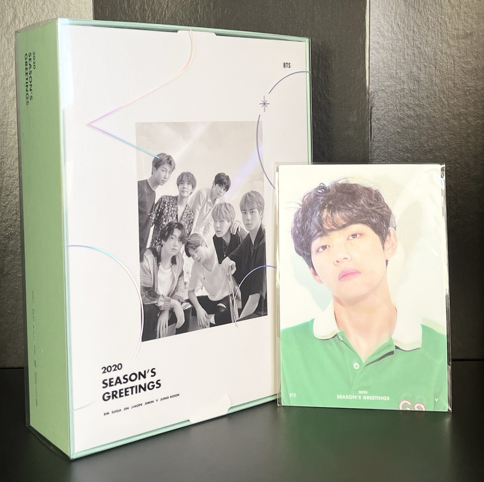 BTS – 2020 Season’s Greetings – V Taehyung SEALED Lenticular! U.S. SELLER!
