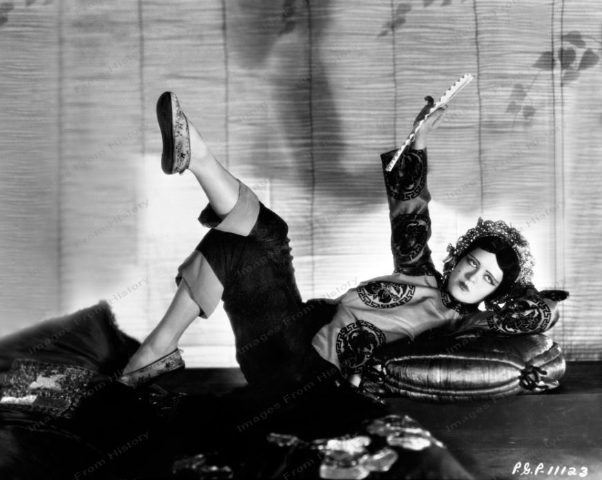 8×10 Print Clara Bow Beautiful Art Deco Set #589
