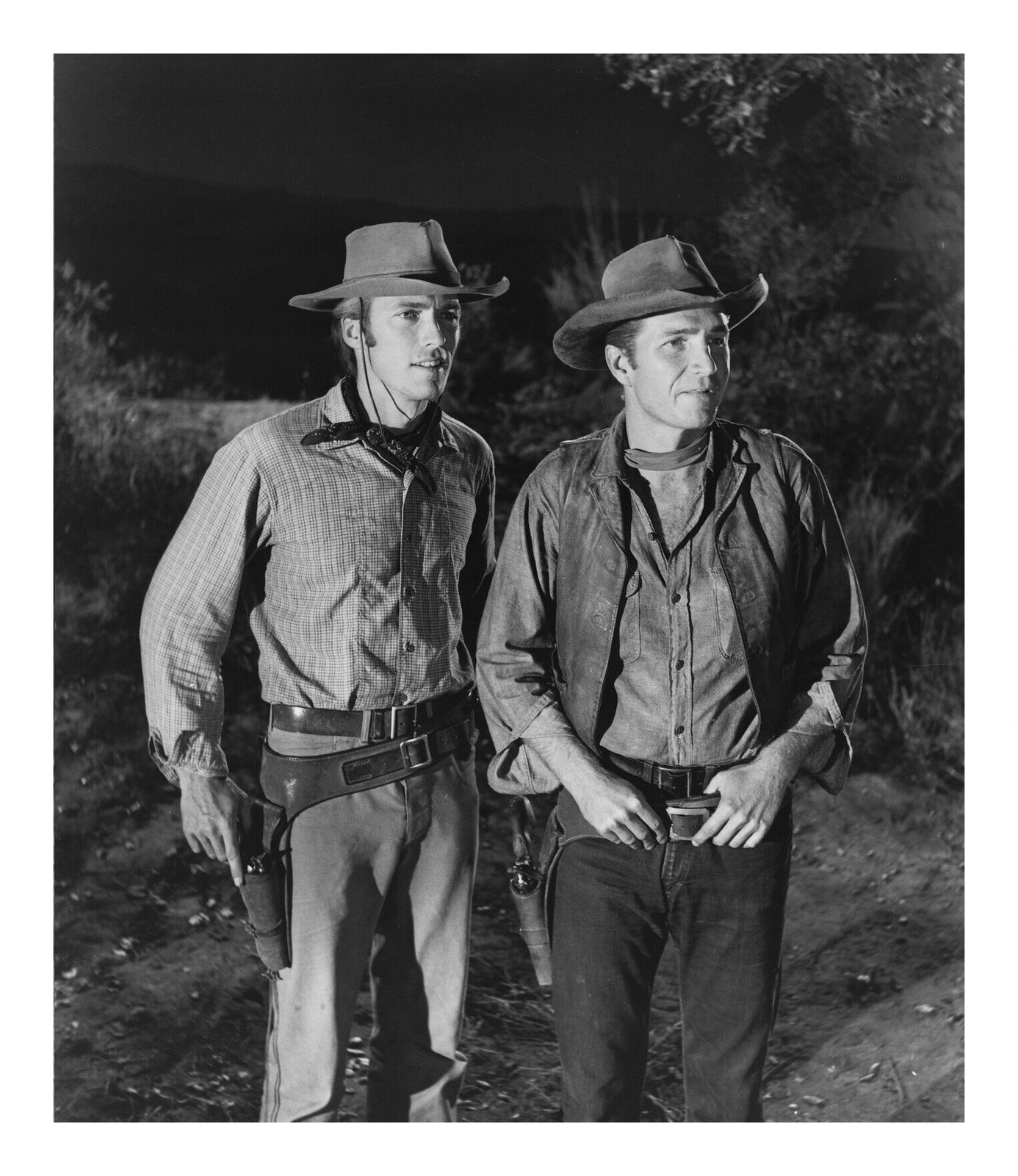 Western Rawhide Clint Eastwood Studio Photo Poster Framing Print 8 x 10