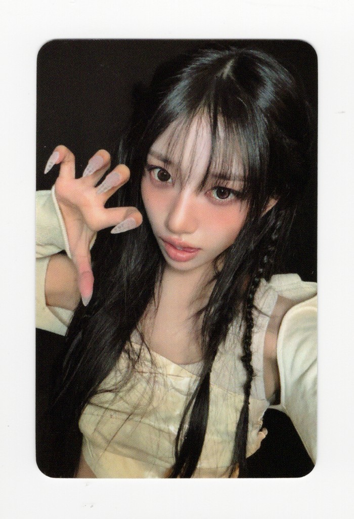 MEOVV – 2nd EP BITE NOW [SOUNDWAVE] LUCKY DRAW EVENT EXCLUSIVE PHOTOCARD