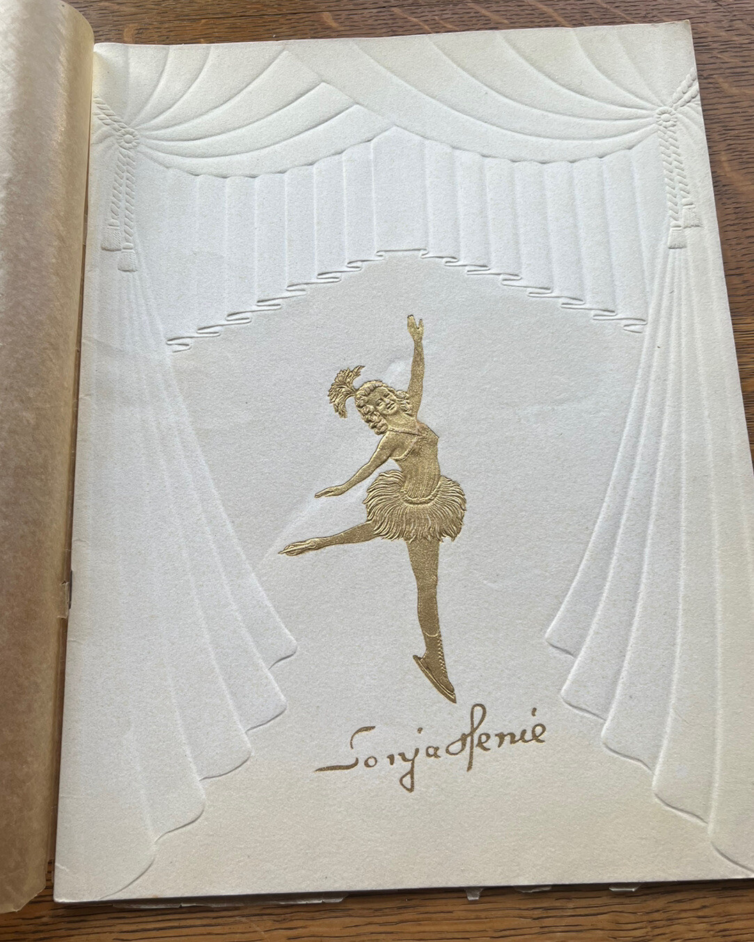 Ice Skating Sonja Henie 1951 Hollywood Ice Show Program Souvenir Embossed Cover
