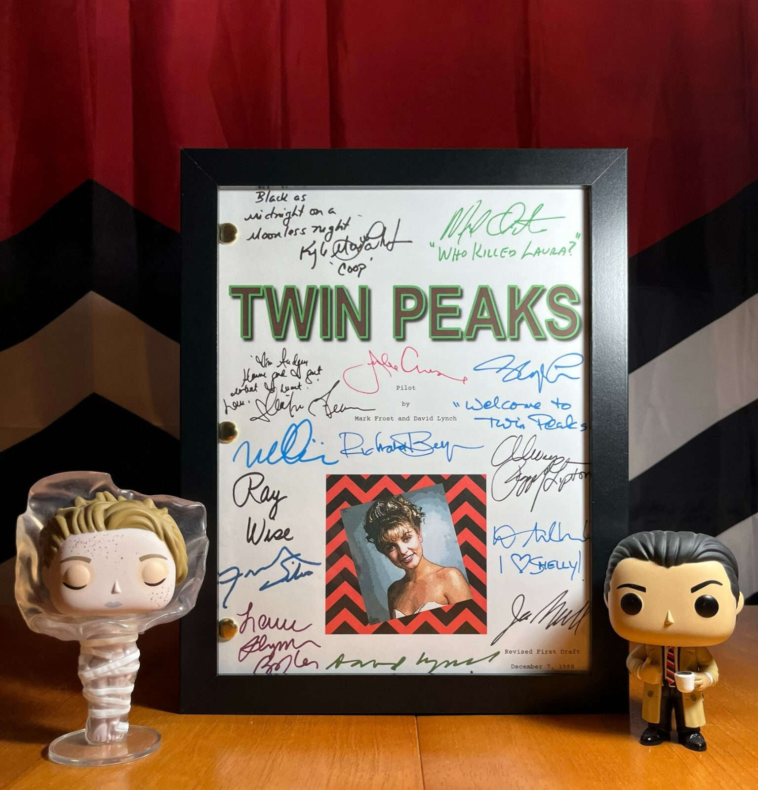 Twin Peaks Pilot Script Cast-Signed- Autograph Reprints- Dale Cooper