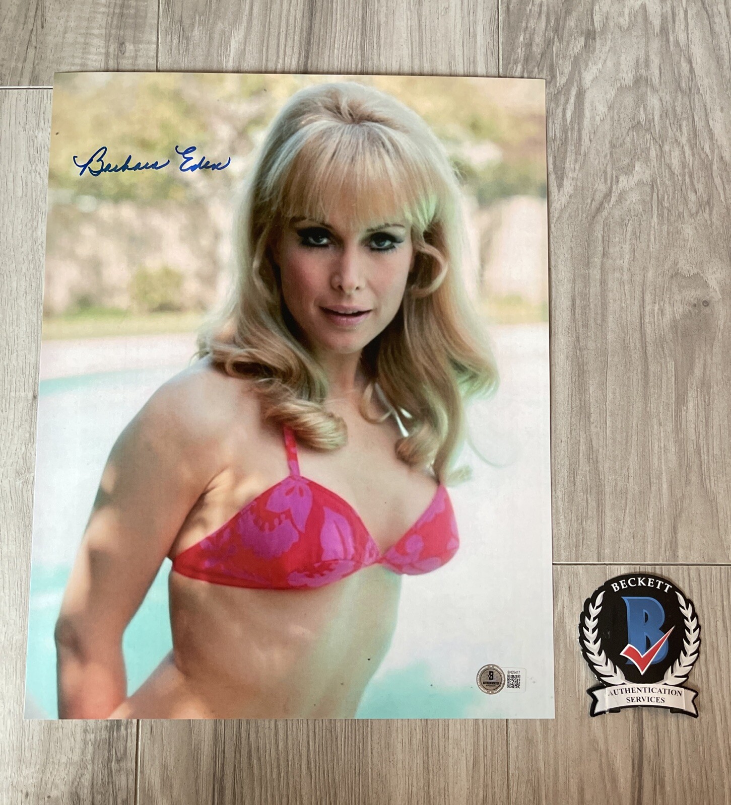 Barbara Eden Signed Autographed 11×14 Photo Dream of Jeannie Photo Beckett QR 30