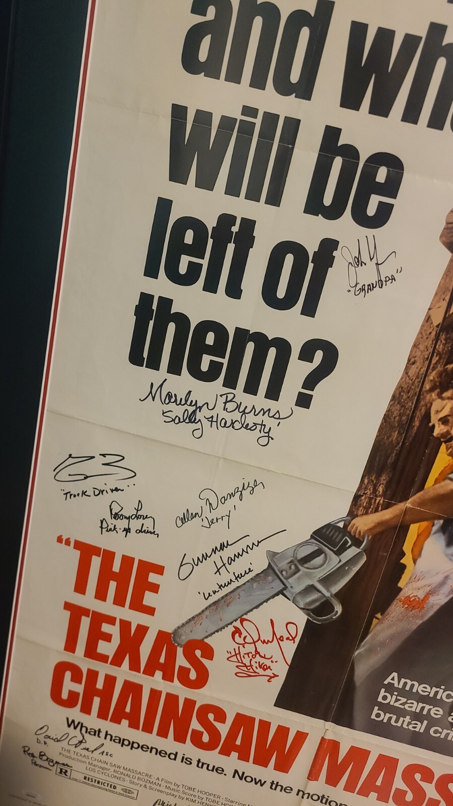 The Texas Chainsaw Massacre 27×41 Framed 1 Sheet Poster Autographed x14 JSA LOA