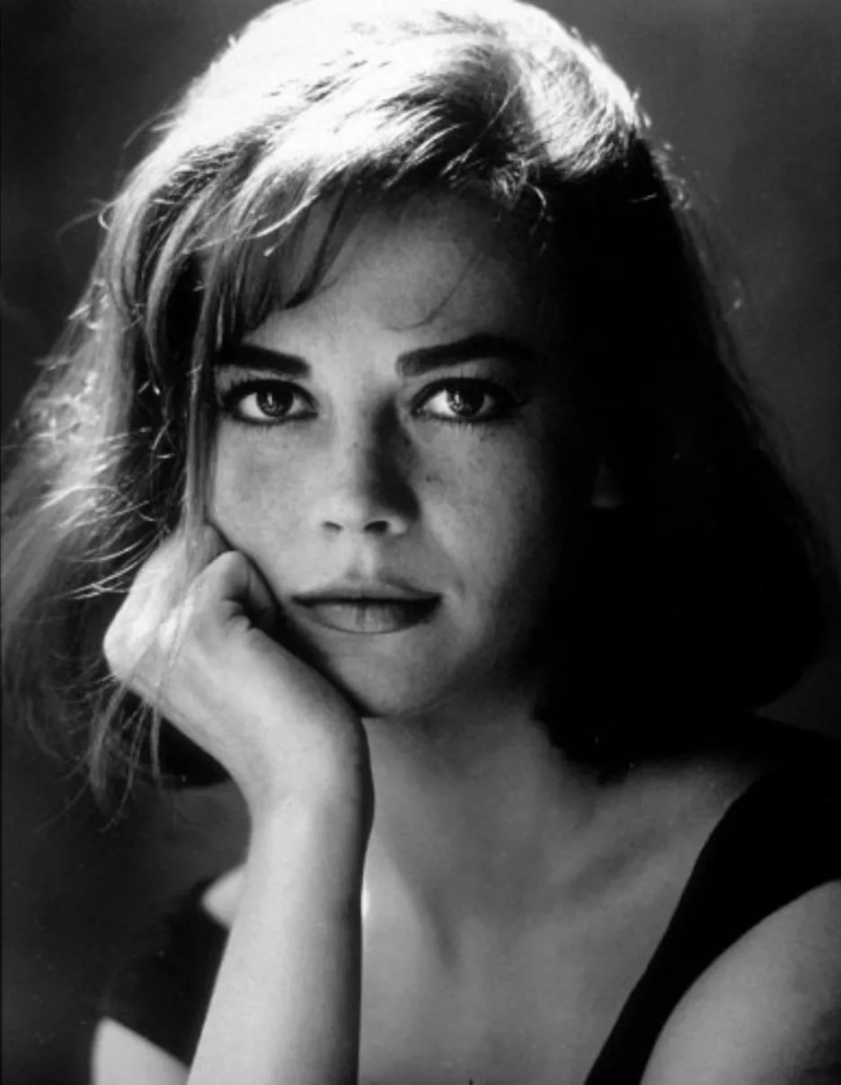 Natalie Wood With Hand On Face 4×6 Photo Print