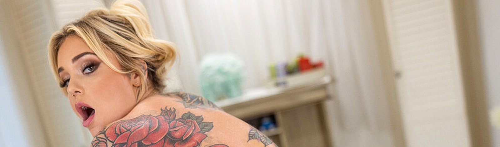 Kali Roses 8×10 Photo Adult Film Porn Star Picture AVN Twitch Gamer OF Model 46